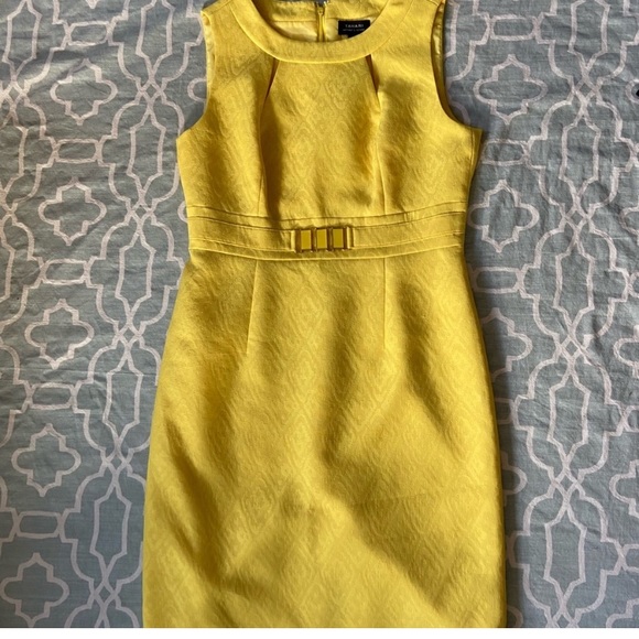 8 dresses for resale! - Picture 7 of 9